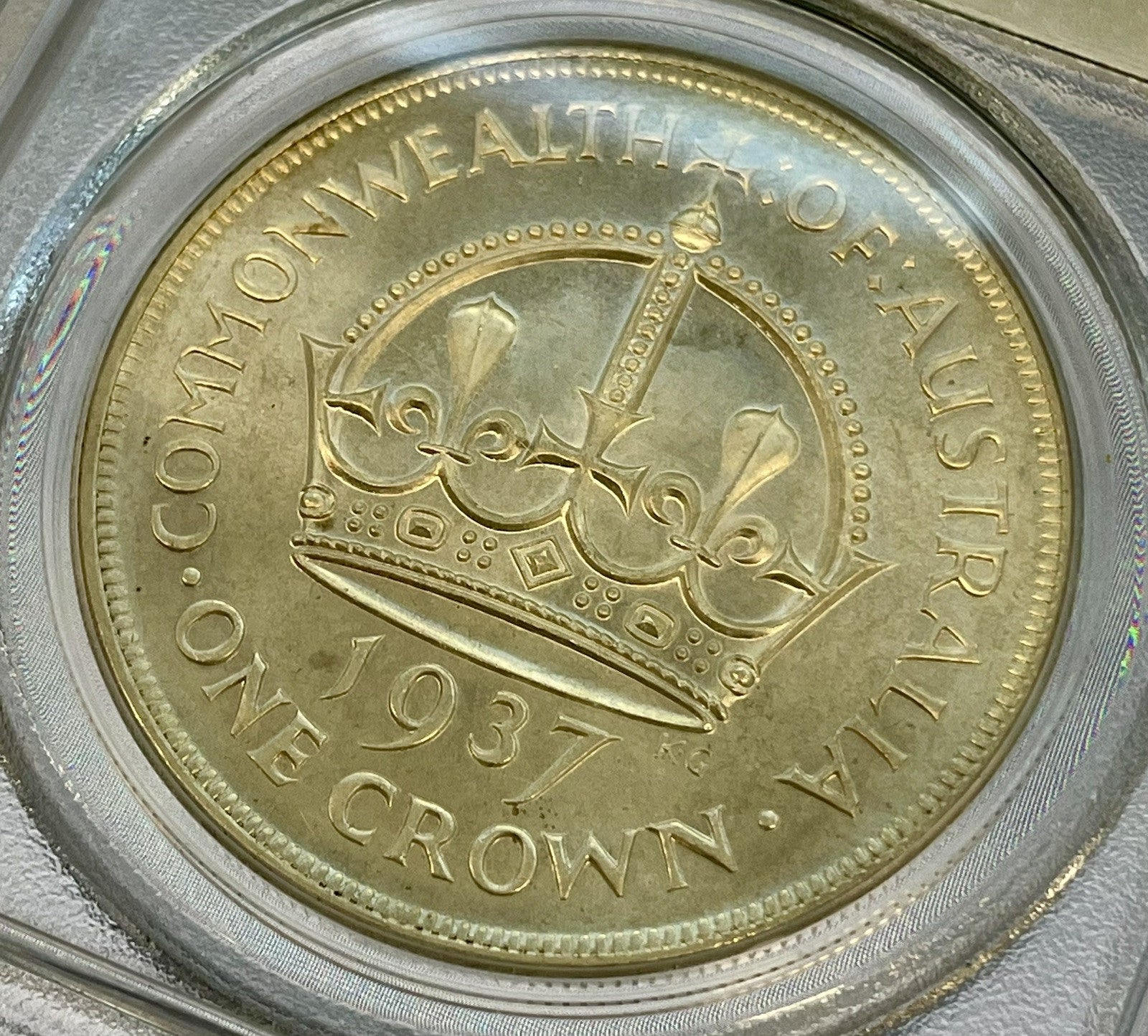 5656870