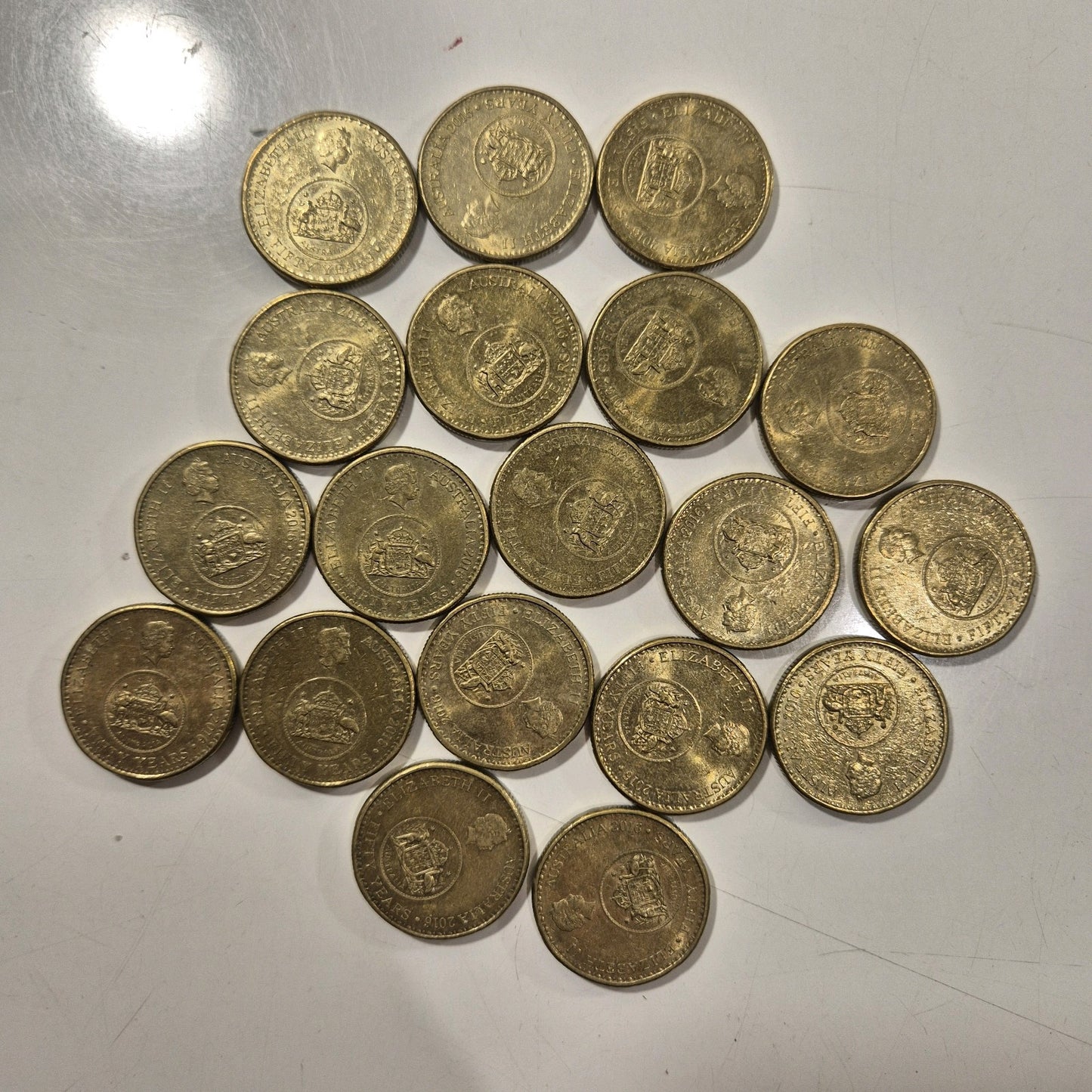 5593283