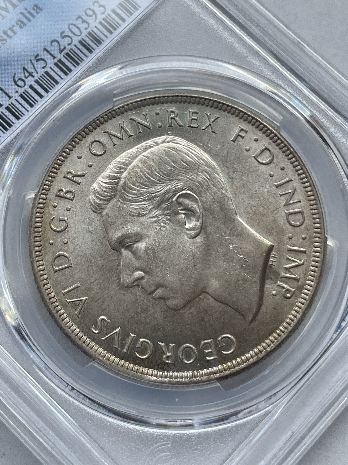 5882285