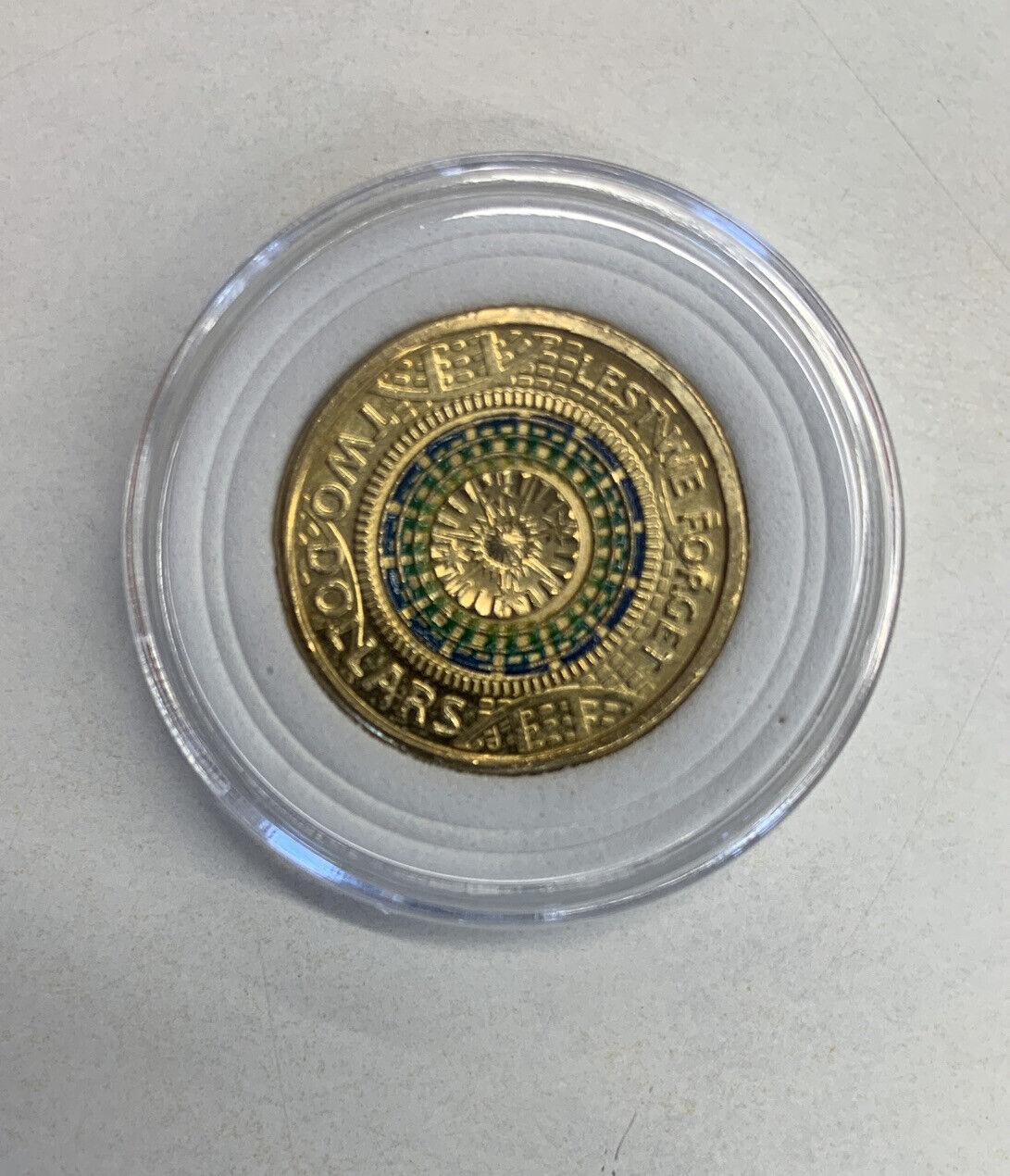 2017 Australia $2 ANZAC Remembrance Lest we Forget $2 Dollars Colour coin