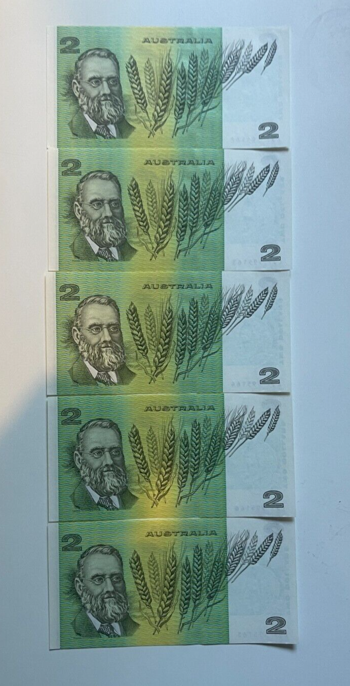 Australia $2 Two Dollar - - CONSECUTIVE NOTES Consecutive Serials UNC Bundle