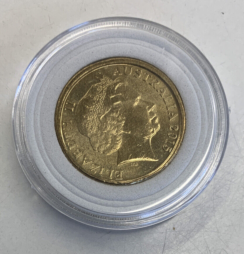 2015 $2 Two Dollar Anzac Remembrance Red Lest We Forget Coin