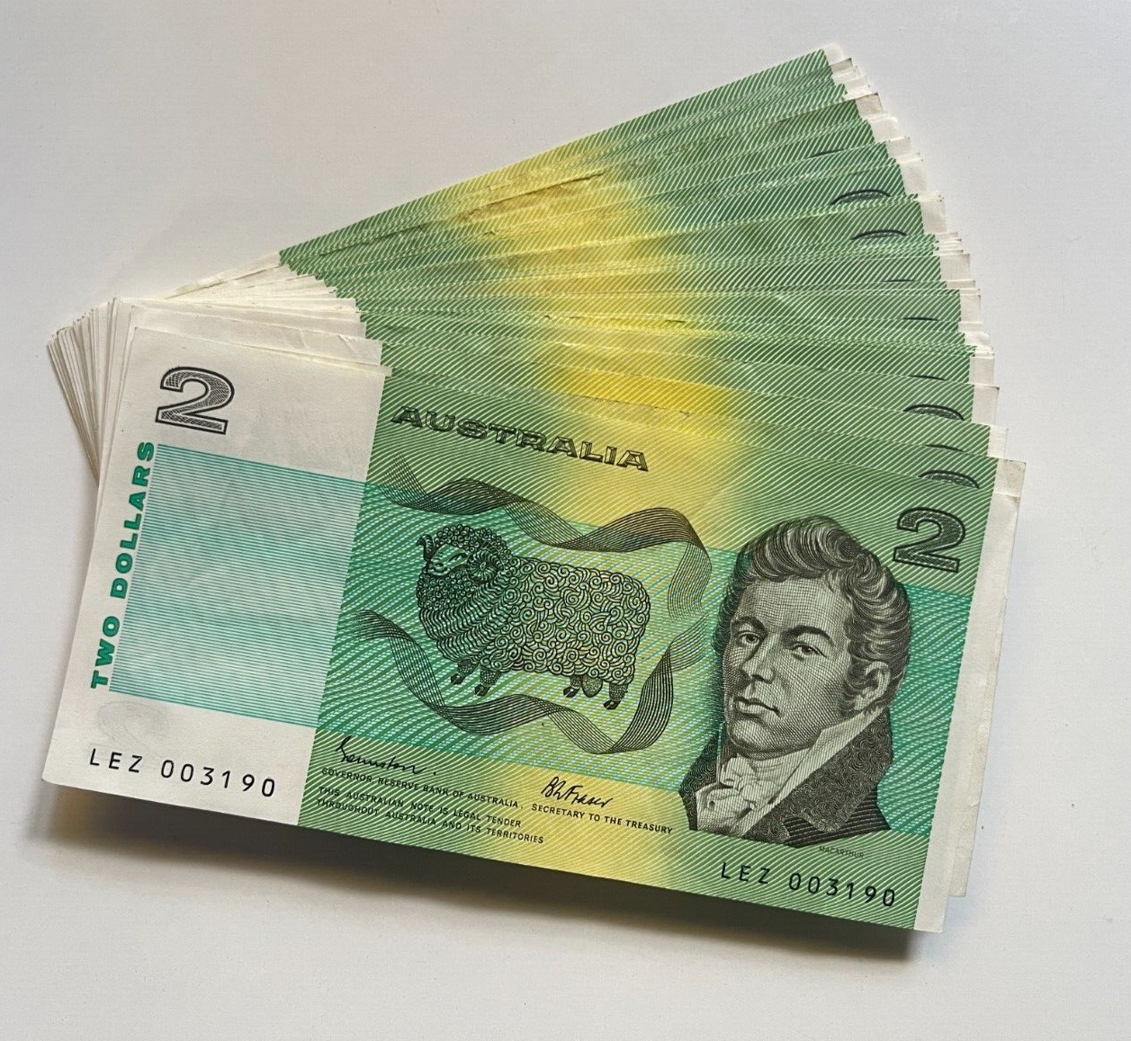 Australia $2 Two Dollar - - TWO CONSECUTIVE NOTES a/UNC