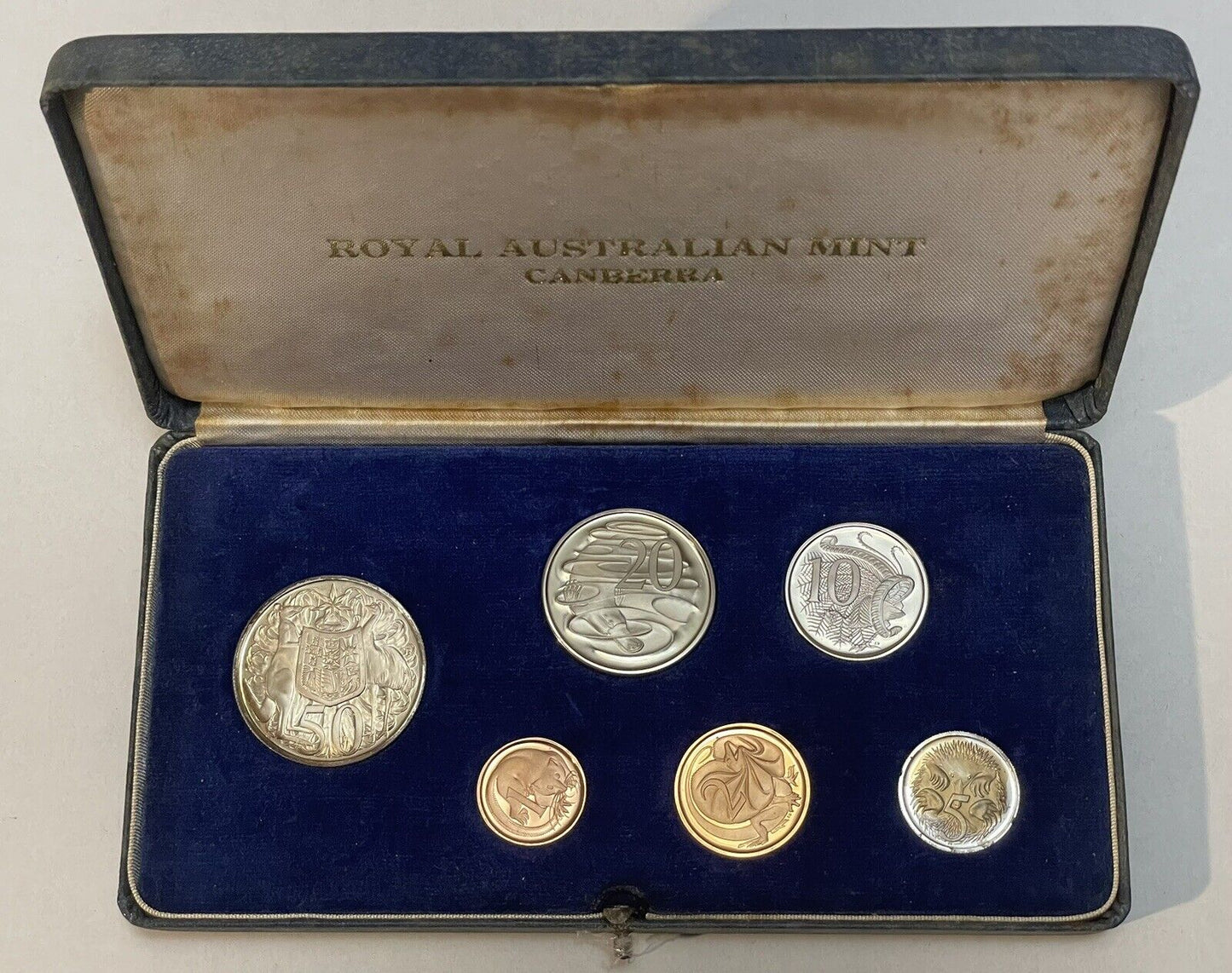 1966 Australian Proof Set Scarce Round 50c Fifty Cents Commonwealth Blue Case