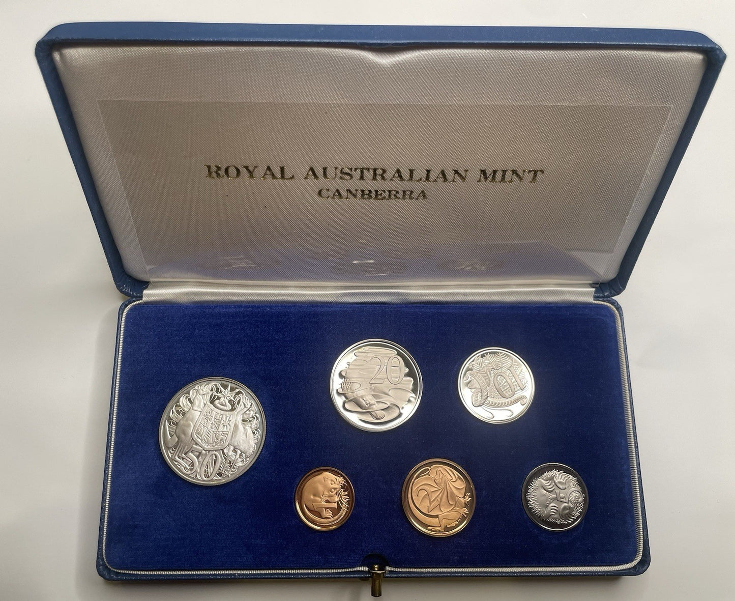6930322