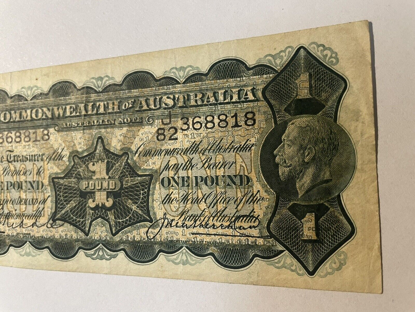 Commonwealth Of Australia R26 £1 One Pound 1927 Riddle/Heathershaw VF Ink Spot