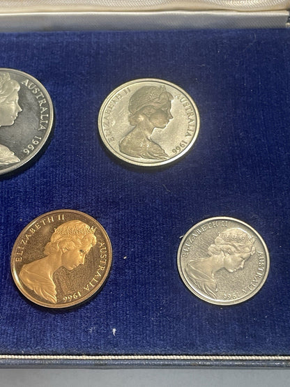 7364752