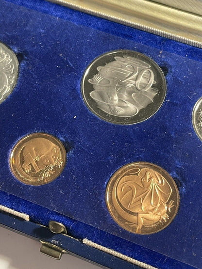 1966 Australian Proof Set Scarce Round 50c Fifty Cents Commonwealth Blue Case