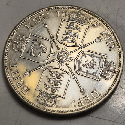 7583621