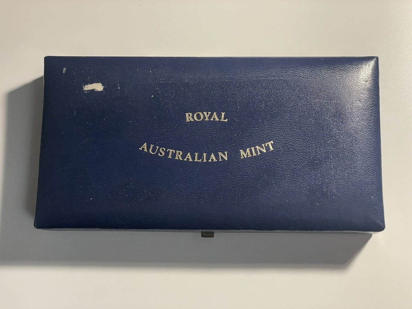 1966 Australian Proof Set Scarce Round 50c Fifty Cents Commonwealth Blue Case