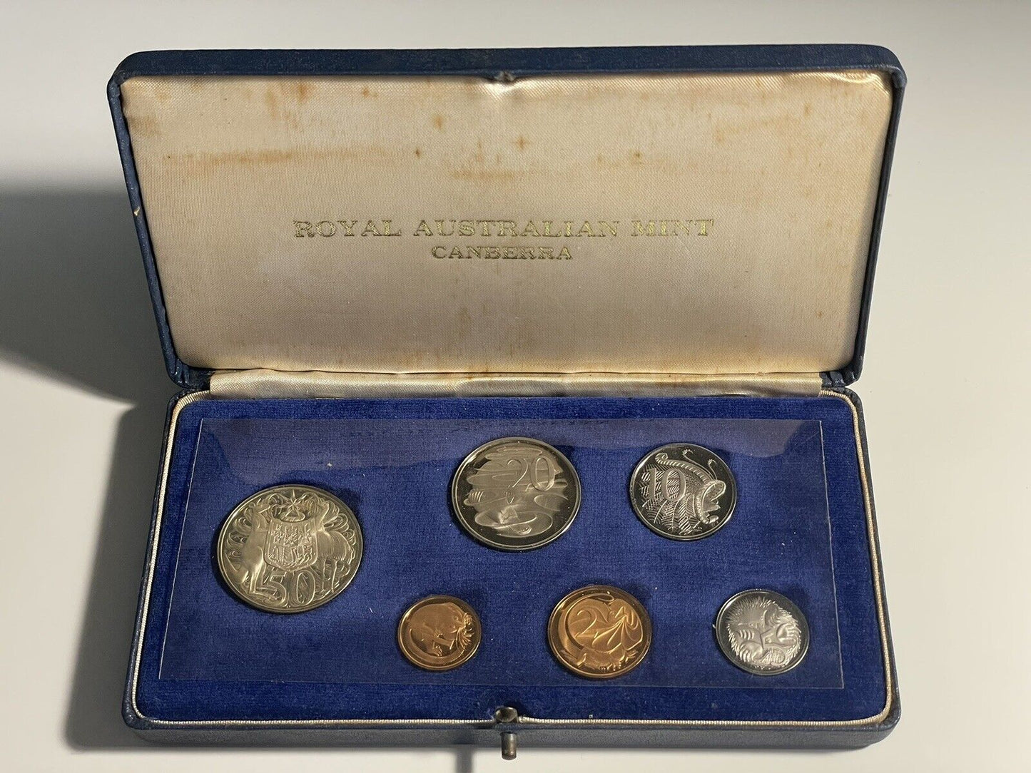 1966 Australian Proof Set Scarce Round 50c Fifty Cents Commonwealth Blue Case