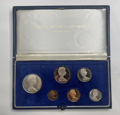6930320