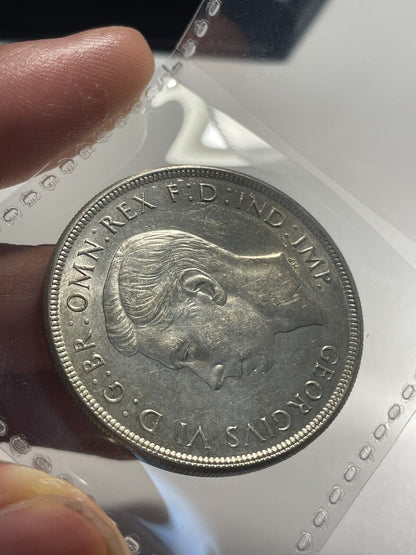 UNC Australia 1937 Silver One Crown George V Scarce Full Orb Natural Lustre