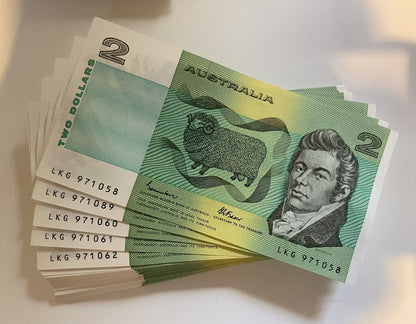 Australia $2 Two Dollar  - - CONSECUTIVE NOTES Consecutive Serials UNC Bundle