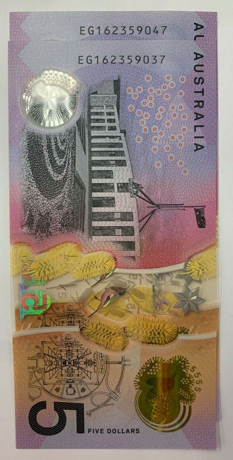 5 dollar note Australia 2016 matching serials a/UNC