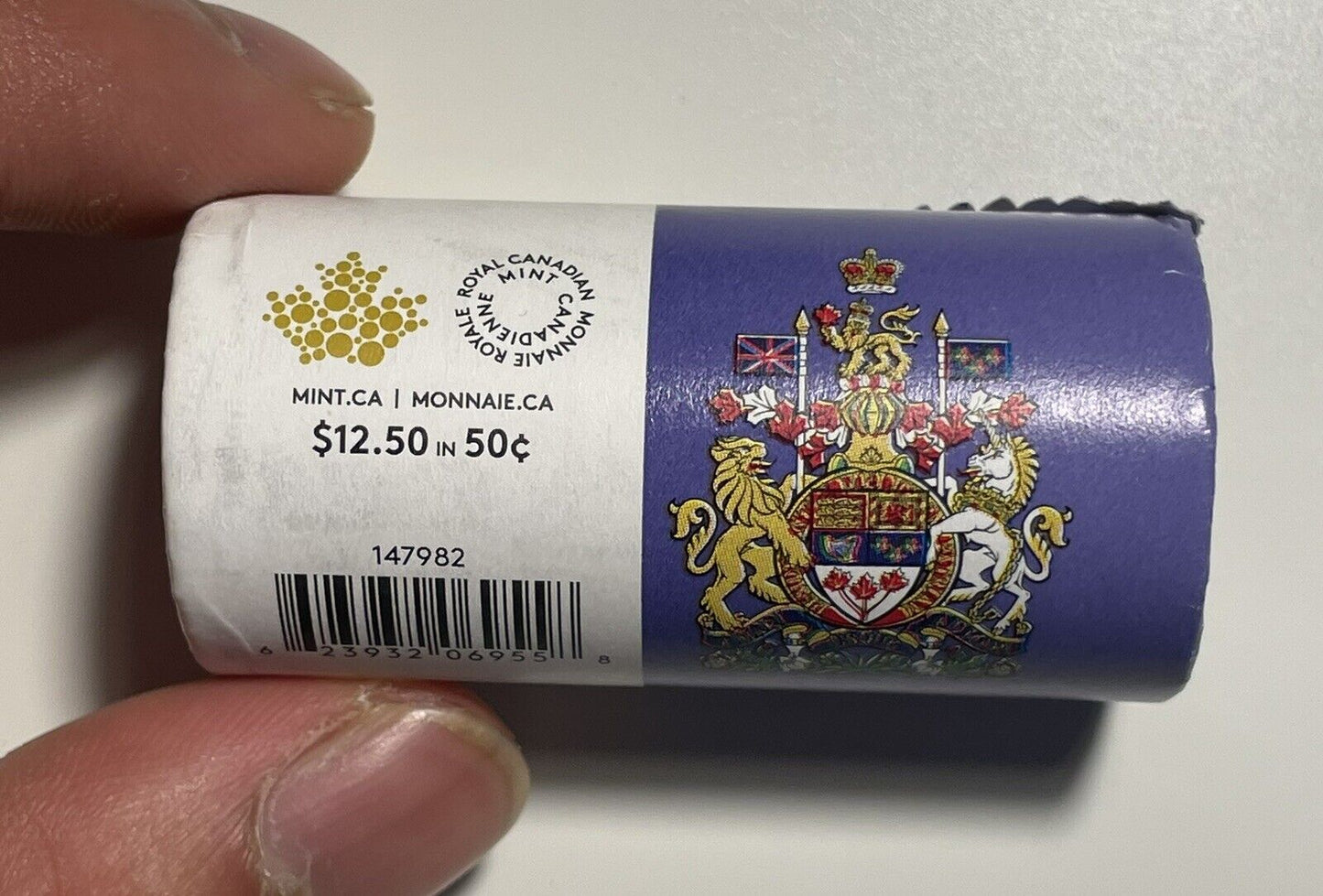 2016 Canadian Half Dollar 50 Cents Mint Roll Coat of Arms H/T UNC Elizebeth II